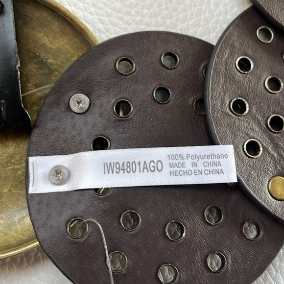 NWT faux leather adjustable belt - Picture 7 of 8